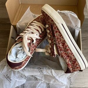 NWOT Taos Z-Soul sneakers floral print with zipper size 9 regular